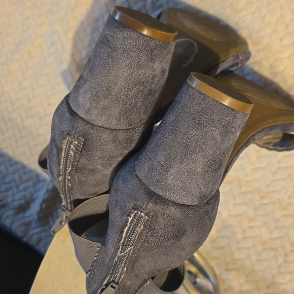 Bluish Gray Ankle Strap Sandals - Picture 4 of 4